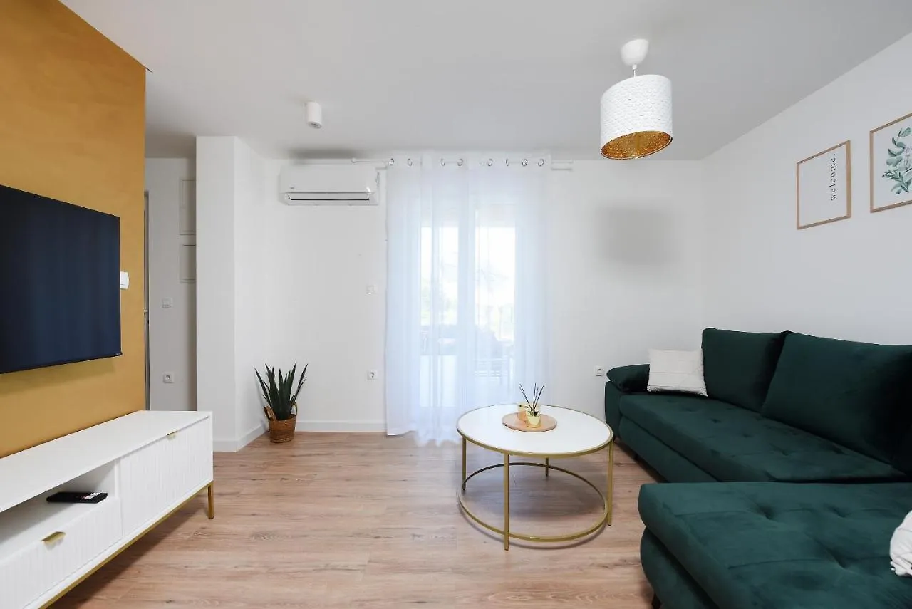 Luxury Apartment Laly Policnik