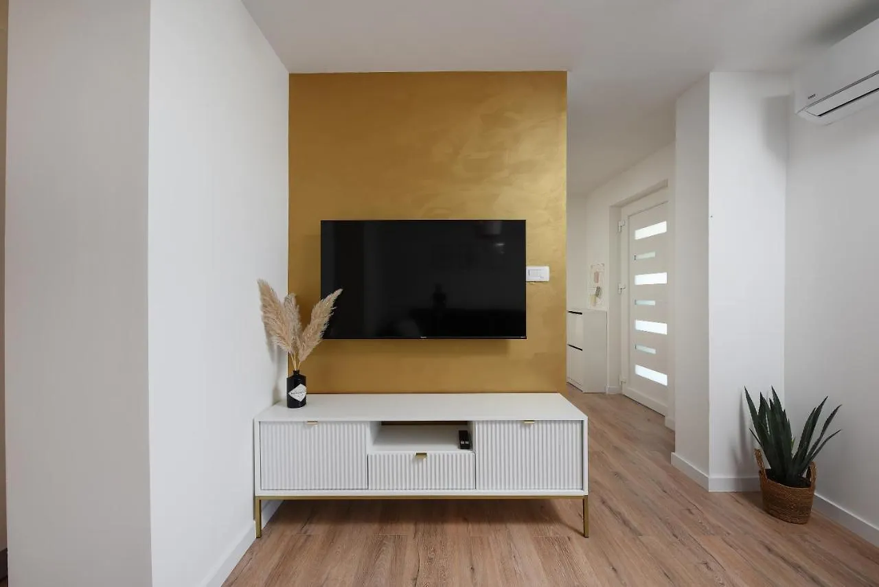 Luxury Apartment Laly Policnik 0*,  Croatie
